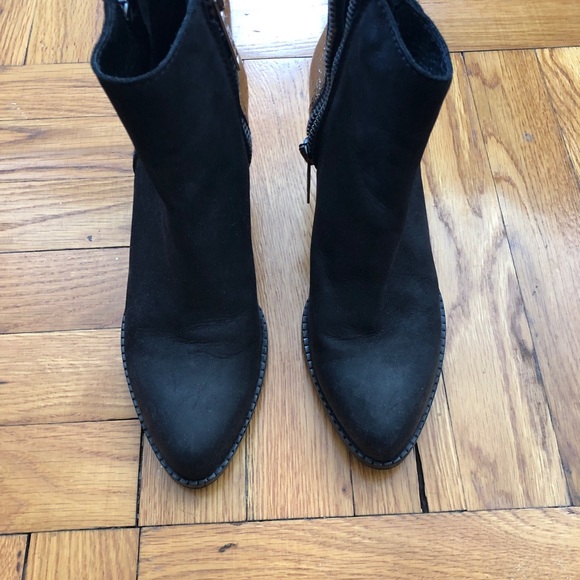 CNC Costume National Black & Gold Ankle Boots - Picture 2 of 8